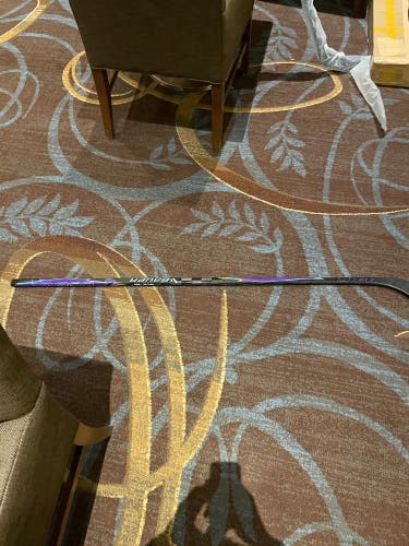 Senior Bauer Vapor Flylite Left Hand Hockey Stick P28 70 Flex (New)