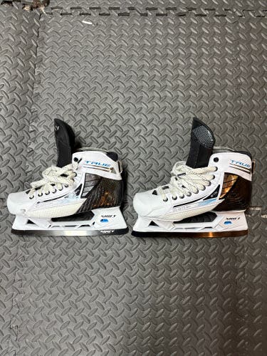 2025 True Custom Pro Hockey Goalie Skates Regular Width 9 (Used)