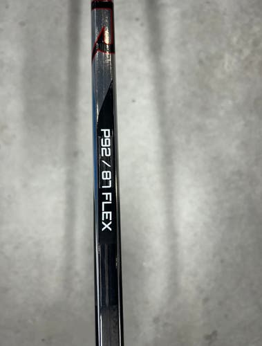 Senior Bauer Vapor Hyperlite 2 Right Handed Hockey Stick P92 87 Flex Pro Stock (New)