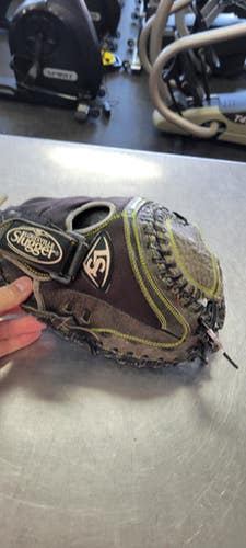 Used Louisville Slugger ZEPHYR ZRBK5-CTM1 BB/SB Catchers RH Throw Black 32 1/2" 11497-S000155213