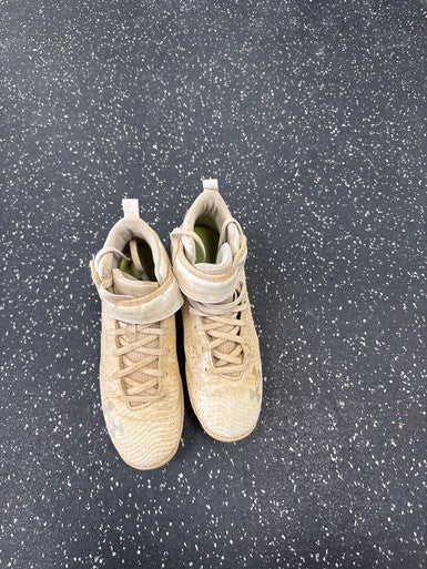 Used Under Armour BH 6 BASEBALL CLEATS BB/SB Cleats White Junior 05.5 11849-S000036423