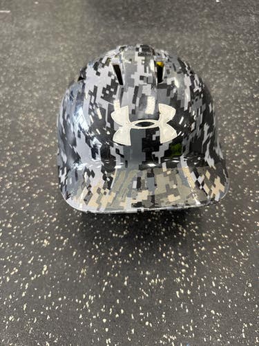 Used Under Armour UABH2-110 Batting Helmet No Mask Grey S/M 11849-S000036417