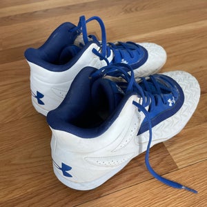 White/royal blue Men's Size M 8.5 (W 9.5) Adult Under Armour Molded Cleats Cleats (Used)