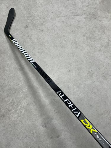 85 Flex P28 Senior Warrior Alpha DX ProTeam Right Hand Hockey Stick Pro Stock