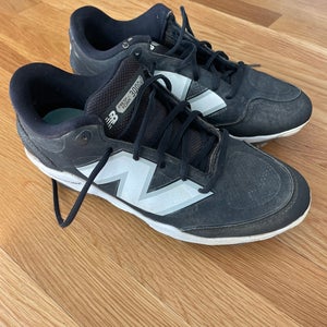 Black Men's Size M 8.5 (W 9.5) Adult New Balance 3000v7 Low Top Metal (Used)