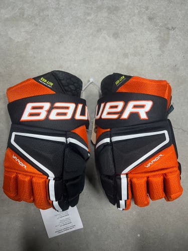 13” Bauer Vapor Hyperlite Gloves NCAA (New)