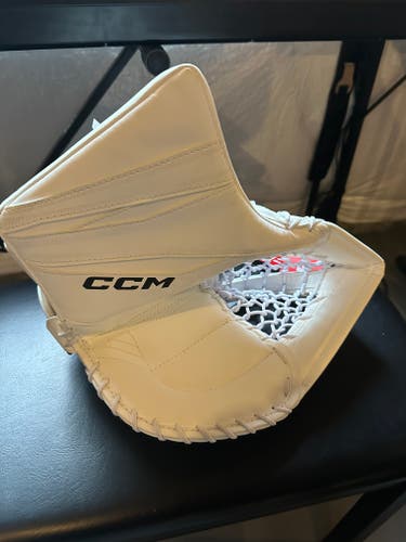 CCM Axis F5 Regular (New)
