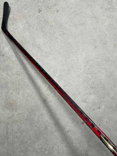 100 Flex Custom P28 Senior CCM JetSpeed FT4 Pro Right Hand Hockey Stick Pro Stock NHL (New)