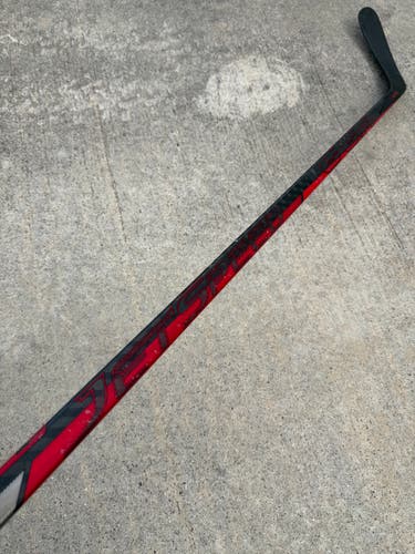 CCM JetSpeed FT4 Pro Stock Hockey Stick Grip 90 Flex P90T Left 8351