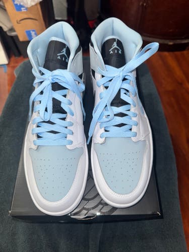 Blue Men's Adult Size M 11.0 (W 12.0) Air Jordan (New)