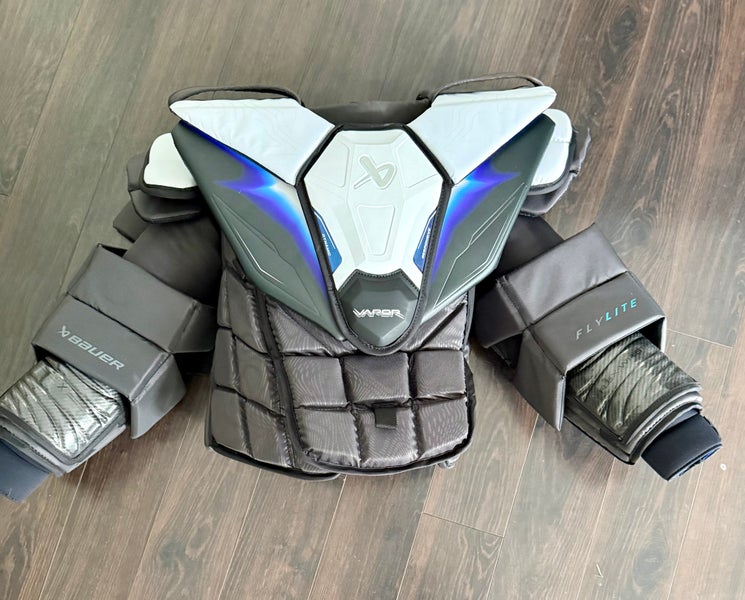 Bauer Vapor Flylite Goalie Chest Protector 2025 medium (Used)