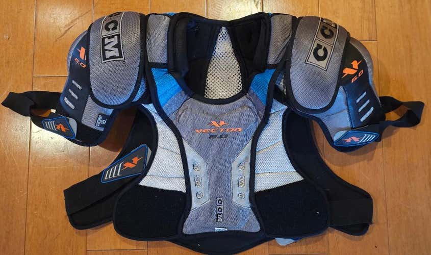 CCM Vector 6.0 Hockey Shoulder Pads – Senior Extra Large (XL) – Lightweight Protection (Used)