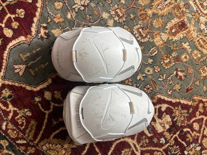 Large Adult Nike vapor select Arm Pads (Used)
