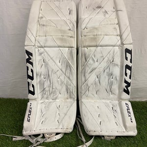 CCM Extreme Flex 5.9 Goalie Leg Pads | Senior 33+1"