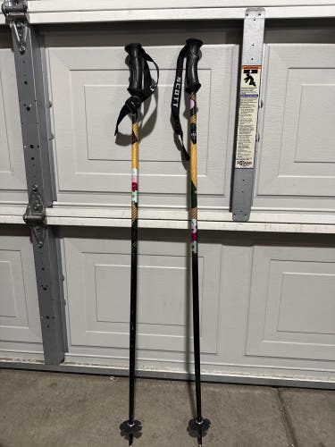 42in (105cm) Scott Response Series All Mountain Ski Poles (Used)