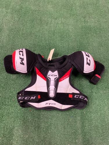 CCM Shoulder Pads | Junior medium