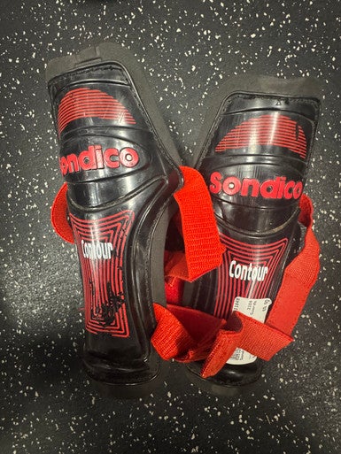 Used Soccer Shin Guards Junior Red LG 11849-S000020738