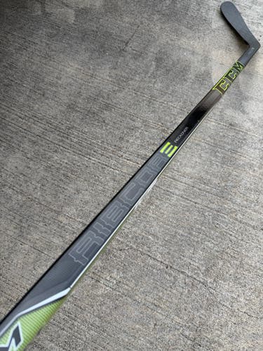 CCM Ribcore Reckoner Pro Stock Hockey Stick Grip 110 Flex P90T Left 8209