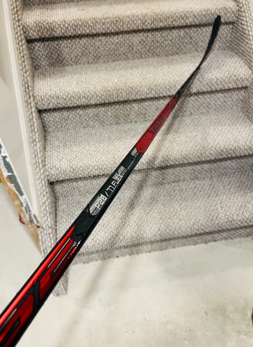 Bauer Pulse RH P28 77 Red (New) Senior