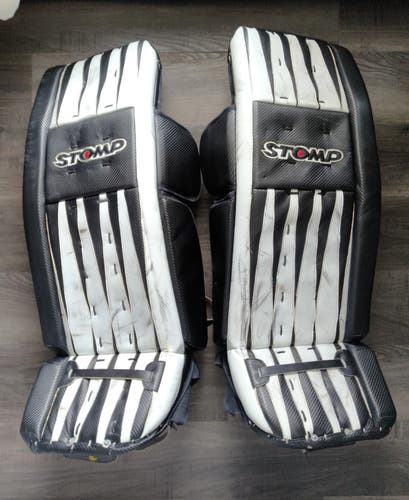 36" Goalie Leg Pads Pro Stock (Used)