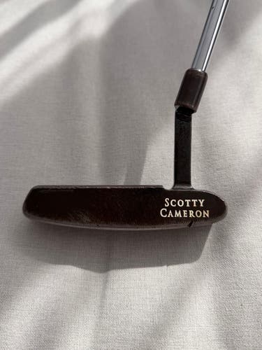 Scotty Cameron Classics Newport Putter 34.5” with Headcover and Original Titleist Grip