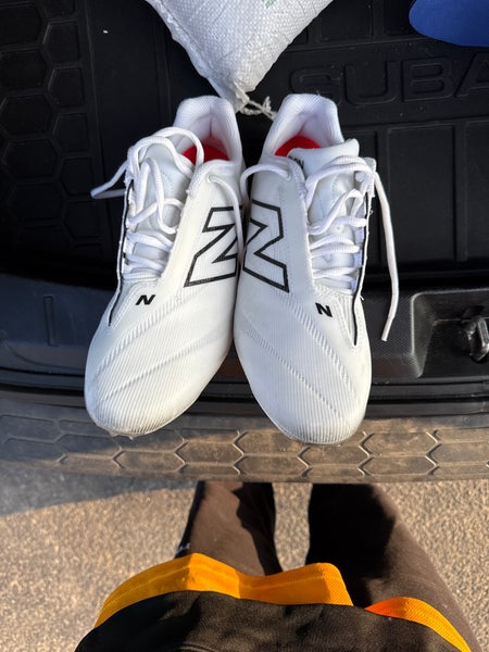 White Unisex Size M 10.0 (W 11.0) Adult New Balance Burn X4 Low Top (New)