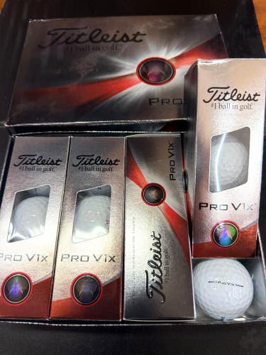 12 New Titleist Pro V1x 2023 Golf Balls in Box