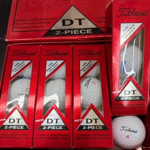 12 New Titleist DT 2 Piece Golf Balls in Box