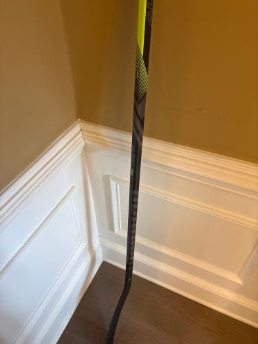 Senior Warrior Alpha LX2 Max Right Handed Hockey Stick P88 75 Flex (Used)