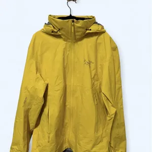 Arc'teryx Men's XL Outer Shell Jacket