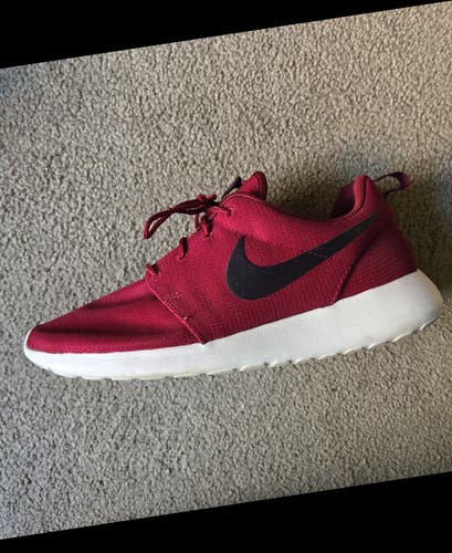 Mens Nike Roshe (Size 11) Running Shoes