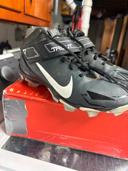 Black Men's Size M 9.0 (W 10.0) Adult Nike FastFlex High Top Molded Cleats (Used)