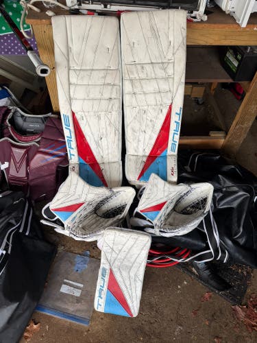 33" True Catalyst Px3 Regular Goalie Full Set Pro Stock (Used)