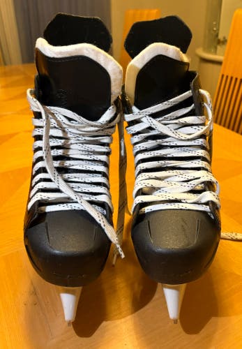 Black/Yellow 2018 CCM Tacks 9042 Hockey Skates 7 (Used)