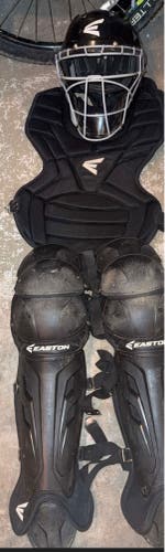 Black Easton Gametime Catcher's Set (Used)