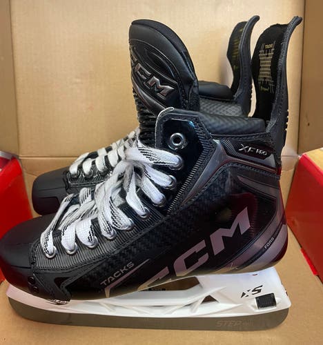 New CCM Tacks XF Pro Hockey Skates 8 Tapered