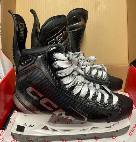 New CCM Tacks XF Pro Hockey Skates 9.5 Regular