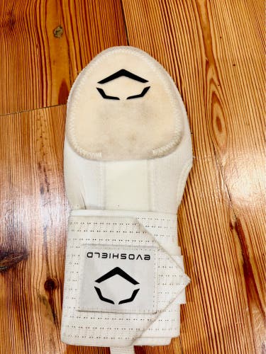 White Senior EvoShield Sliding Mitt (Used)
