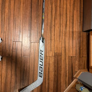Senior Bauer Supreme M5 Pro Full Right Goalie Stick 26" Paddle (Used)
