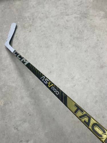 80 Flex P29M Senior CCM AS-V Pro Right Hand Hockey Stick Pro Stock NHL (Used)