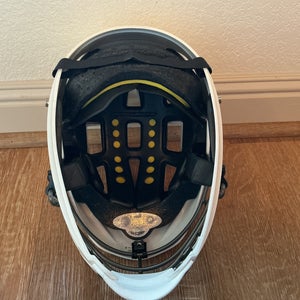 Cascade CS-R Youth Helmet (Used)