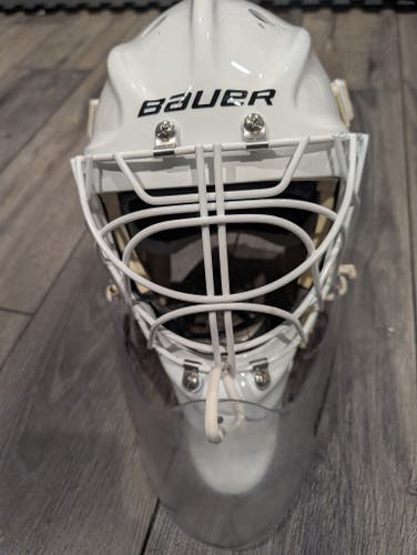 Senior Large 2025 Bauer 950 Goalie Mask (Used)