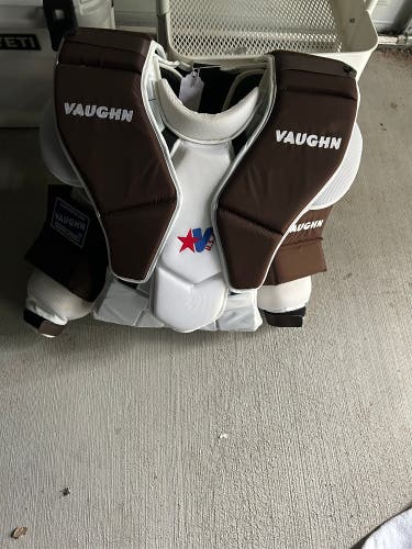 Medium Vaughn Pro Spec Goalie Chest Protector (Used)
