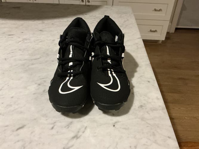 Black Unisex 5Y (Big Kids / Youth) Youth Nike Low Top (Used)