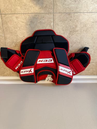 Small / Medium CCM YTFlex Goalie Chest Protector (Used)