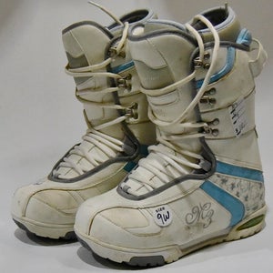 MILLENIUMTHREE MS VENUS SNOWBOARD BOOTS WOMEN SIZE 9