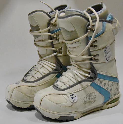 MILLENIUMTHREE MS VENUS SNOWBOARD BOOTS WOMEN SIZE 9