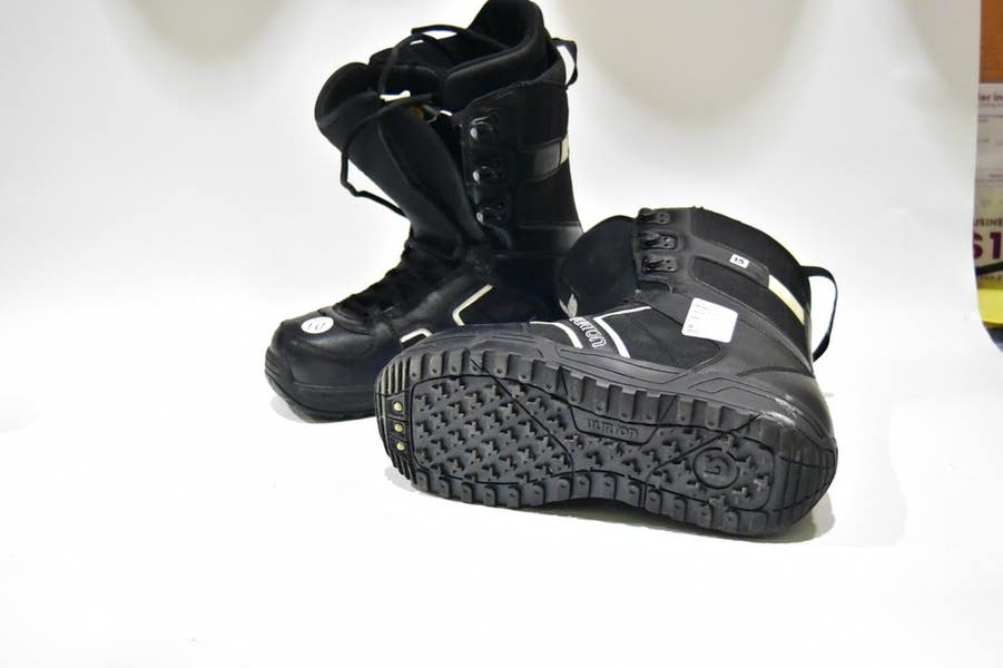 burton invader snowboard Boots 2020 Proof internal gusset keeps snow from sneaking in when the powder piles up Burton Invader Boots, 2011 -