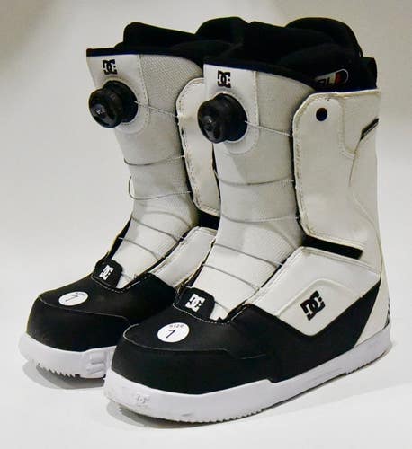 DC SCOUT BOA SNOWBOARD BOOTS MEN SIZE 7