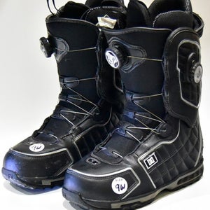 DC TOUCH DOUBLE BOA SNOWBOARD BOOTS WOMEN SIZE 9